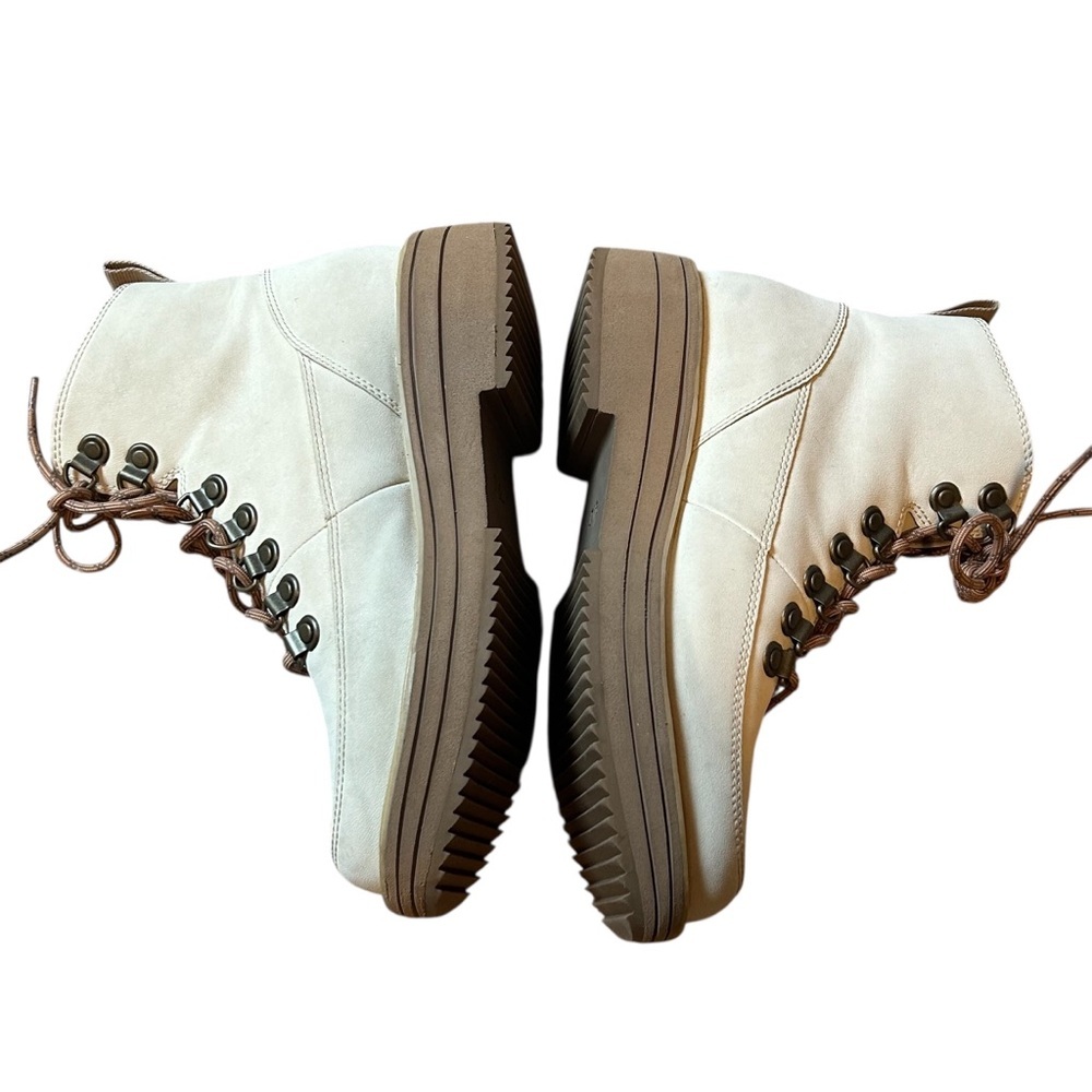 Teva - Midform Boot in Cream and Brown - Picture 3 of 6